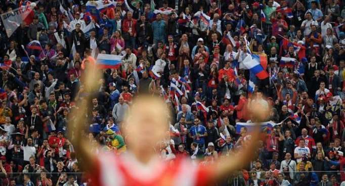 Fußball-WM: Russland schlägt die National-Elf der Russlandhasser