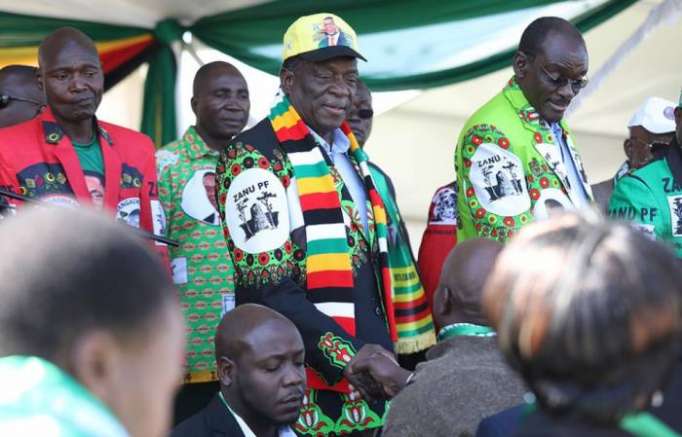 Zimbabve prezidentinə sui-qəsd edildi