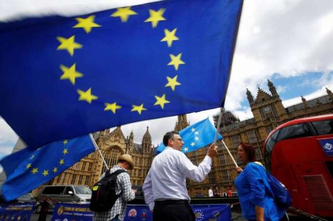 Tens of thousands of people set to take part in anti-Brexit protest