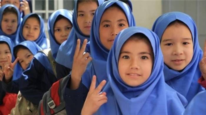 En Irán se matriculan 103 000 estudiantes inmigrantes indocumentados