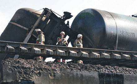 Freight train derails in Turkey