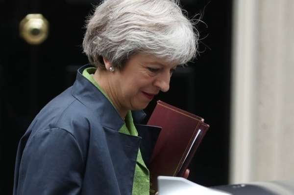 Brexit: Theresa May essuie un nouveau camouflet