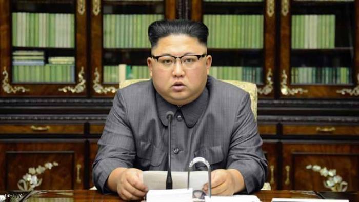 زعيم كوريا الشمالية "يمحو" إنجازات والده وجده