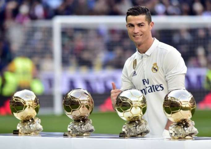 Découvrez qui a détrôné Ronaldo au classement des sportifs les mieux payés