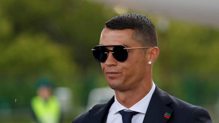 Reemplazan el polémico busto de Cristiano Ronaldo en el aeropuerto de Madeira (FOTO)