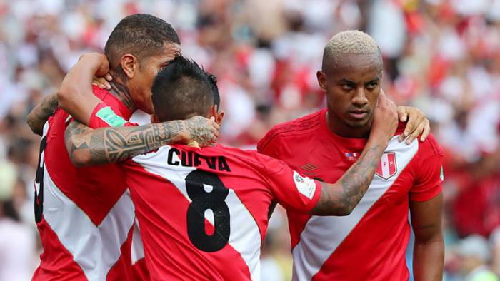 Perú gana 2-0 a Australia en su despedida del Mundial de Rusia