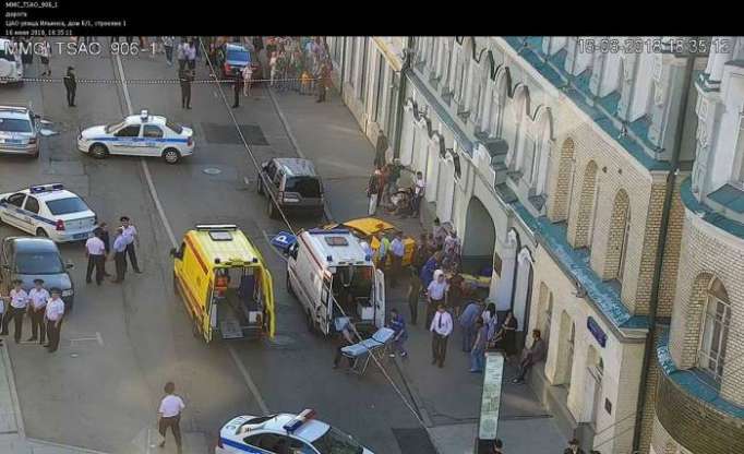 Moscou : un taxi fonce dans la foule et fait 7 blessés - VIDEO CHOC