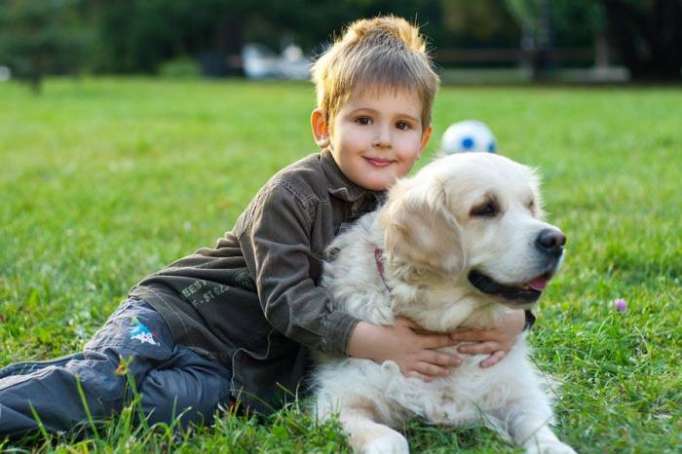 Pourquoi un animal domestique peut faire du bien à votre enfant