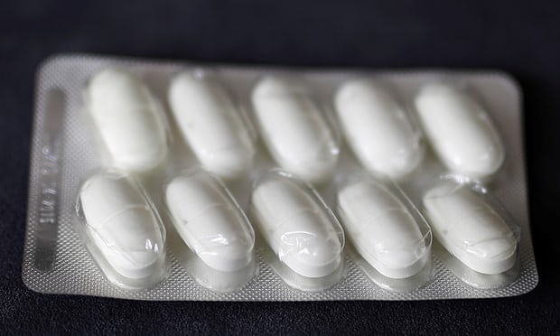 Antibiotics greatly reduce effectiveness of cancer treatment – study