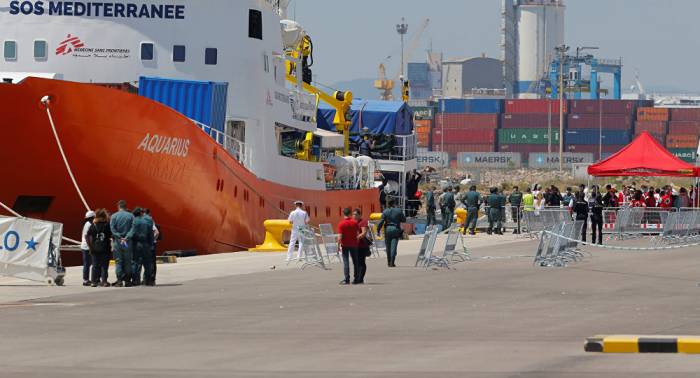 Al menos 28 menores del Aquarius se fugan del albergue español donde se alojaban