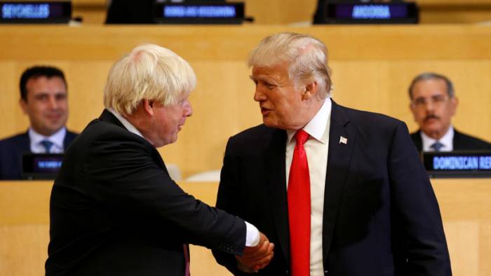 "Locura y todo tipo de crisis y caos": Filtran cómo Boris Johnson ve a Trump encabezando el 