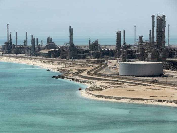 Riyad compte extraire un record de 11 millions de barils par jour en juillet