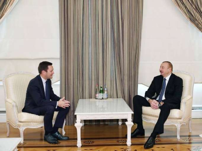 Ilham Aliyev recibe a David Lappartient
