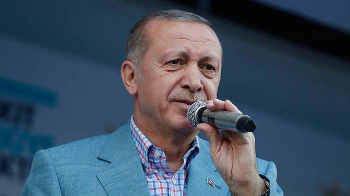 أردوغان يهنئ مواطني بلاده بحلول عيد الفطر السعيد