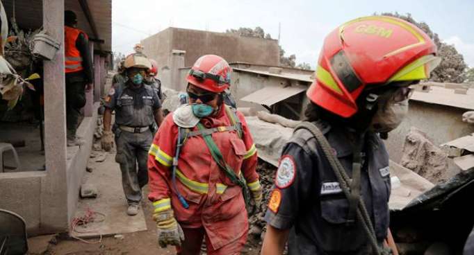 Son 75 los muertos por erupción del Volcán de Fuego en Guatemala