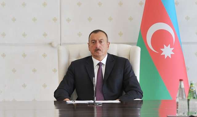 Azerbaijani president awards civil aviation workers