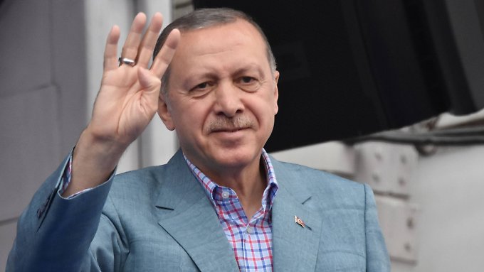 Erdogan will über Notstand diskutieren