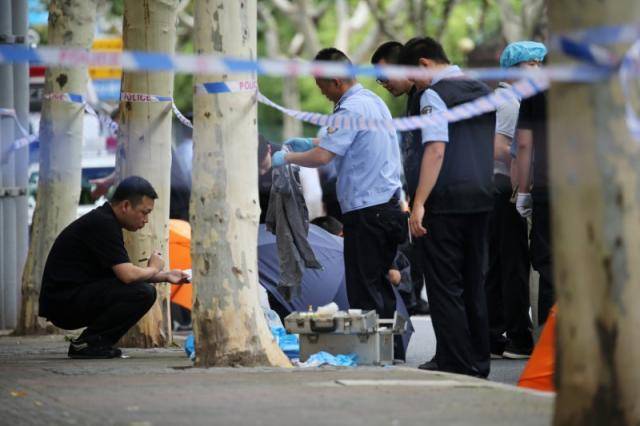 Knife-wielding man kills two primary schoolchildren in Shanghai  