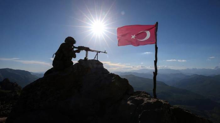 Turquie: 10 terroristes du PKK neutralisés dans l