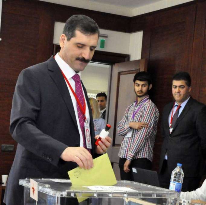 6,000 people expected to vote in Turkey