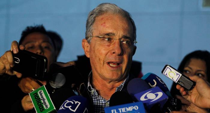 Expresidente Uribe pide que Corte Suprema mantenga investigaciones en su contra
