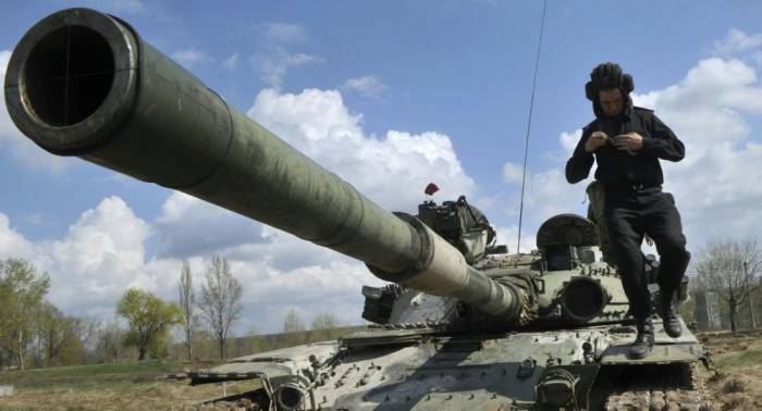 القوات الأوكرانية تعلن عن مقتل جندي وتوثق 22 حالة قصف على مواقعها في دونباس خلال يوم