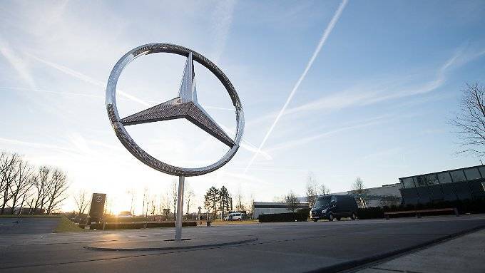 Daimler bricht der Gewinn ein