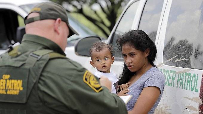 Trump muss zerrissene Familien kitten