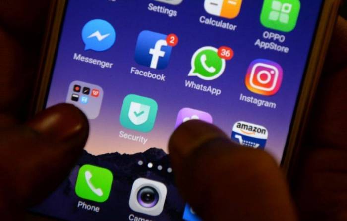 Inde: contre les "fake news", WhatsApp restreint les transferts de messages