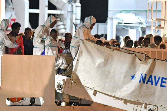 Italie: 450 migrants débarqués en Sicile