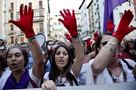 Pamplona lanza un mensaje de seguridad a las mujeres sobre los Sanfermines