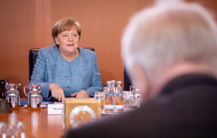 Seehofer erklärt Streit mit Merkel für erledigt