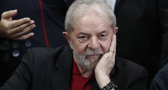 Juez bloquea la orden de puesta en libertad del expresidente Lula