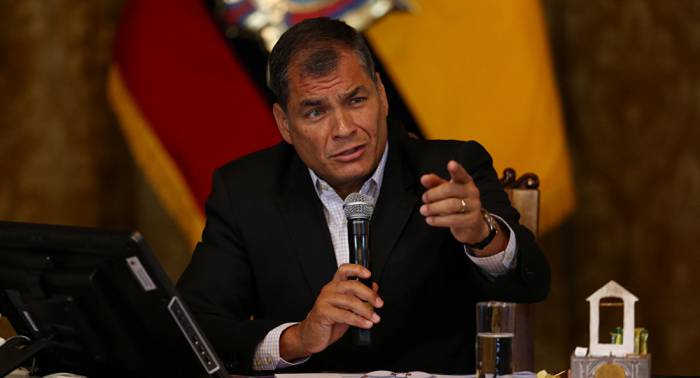 Contraloría de Ecuador halla indicios penales en manejo de deuda en Gobierno de Correa