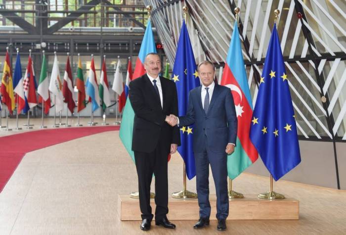 EU officials tweet about Ilham Aliyev’s meeting with Donald Tusk in Brussels