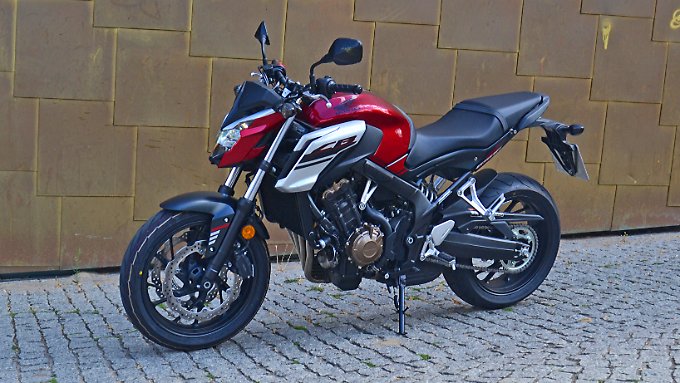 CB 650 F - Allrounder mit Vierer-Treibsatz