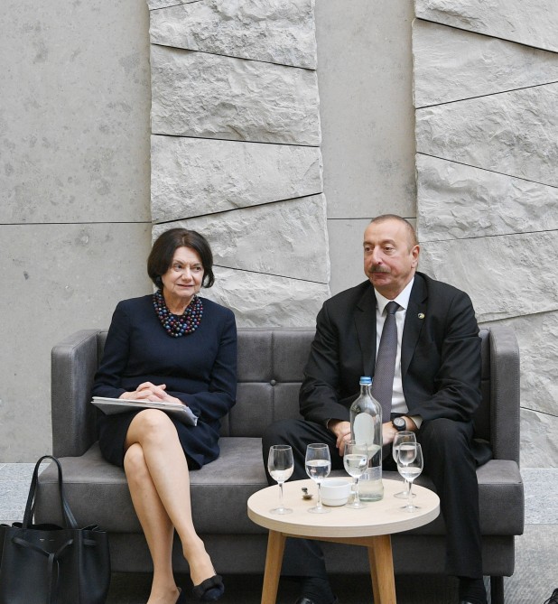 Staatspräsident Ilham Aliyev trifft sich mit stellvertretende UN-Generalsekretärin in Brüssel