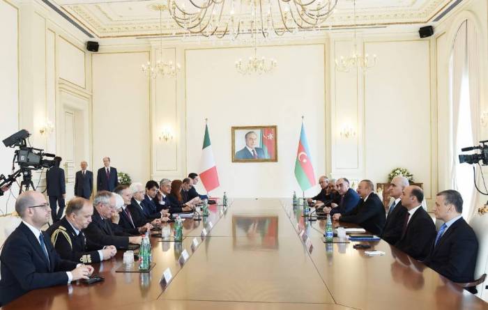 Entretien élargi des présidents azerbaïdjanais et italien