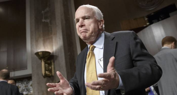 McCain nennt Gipfeltreffen in Helsinki „tragischen Fehler“