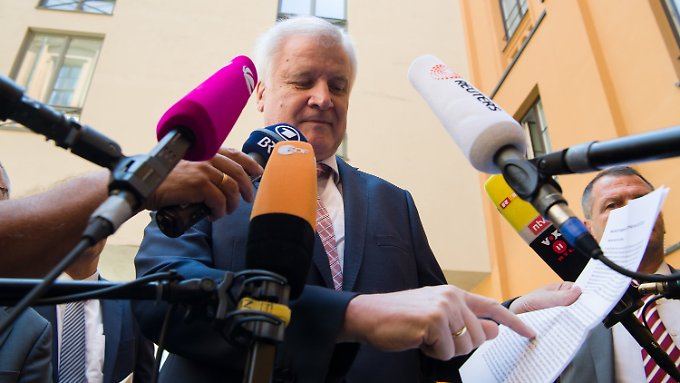 Seehofer verliert Unterstützung in der CSU