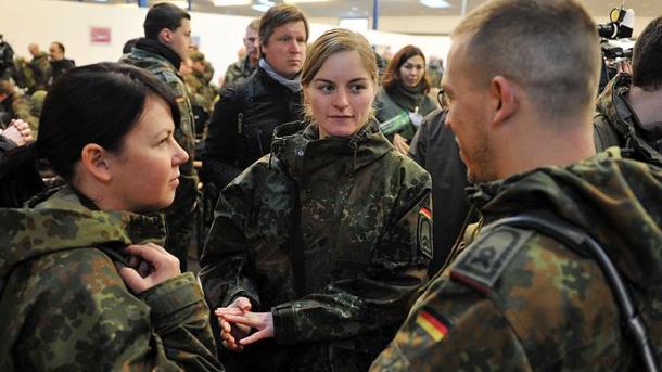 Personalmangel bei der Bundeswehr: EU-Ausländer als Soldaten?