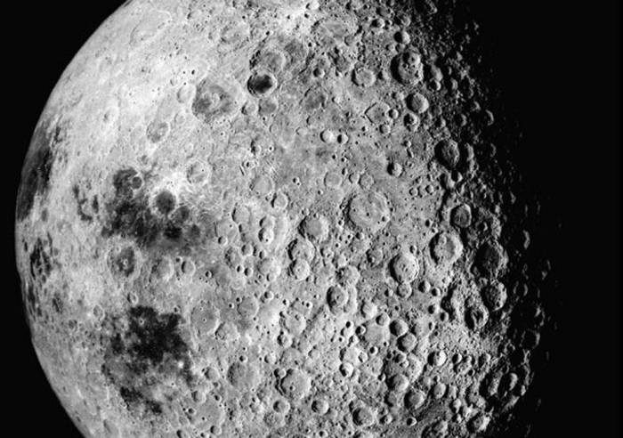 Aliens might have lived on the Moon, scientists say