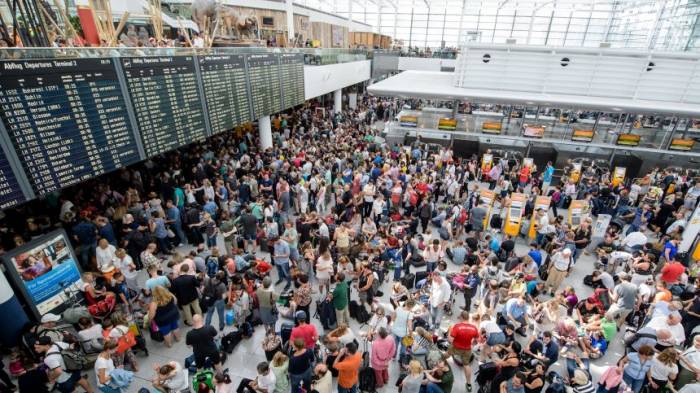 Terminal 2 geräumt - Chaos am Münchner Flughafen