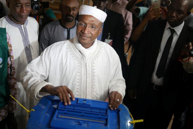 Mali begins presidential vote count amid simmering insecurity