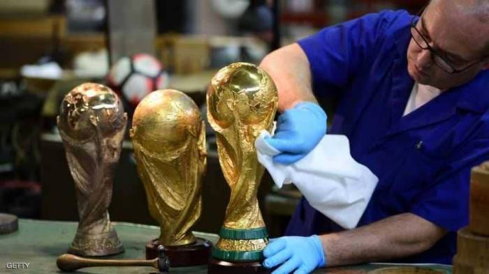 كأس العالم.. ثمن "الأصل" وسر "النسخة التقليد"