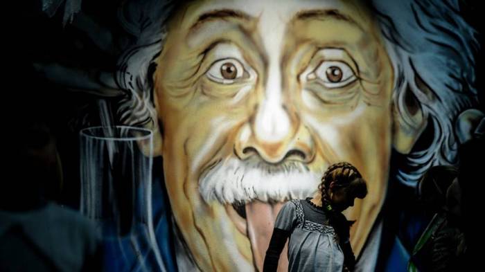 Seeing yourself as Einstein could alter your mind