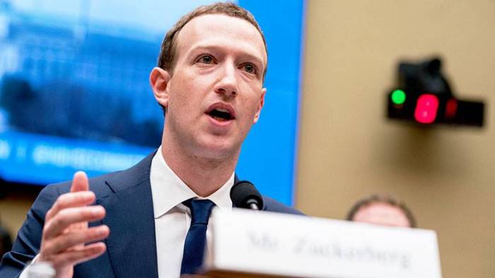 Demandan a Facebook tras el desplome en el mercado