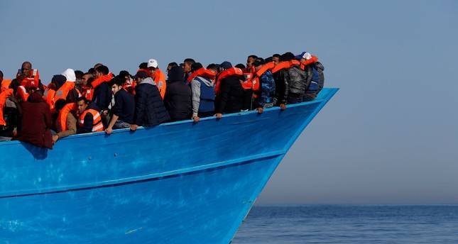Boat carrying 160 African migrants reportedly capsizes off Yemen