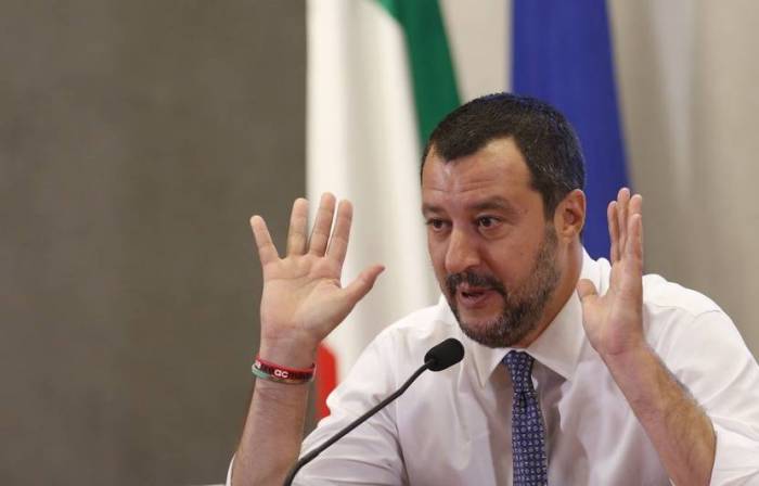"Plus une seule personne" ne doit arriver en Italie sur des embarcations