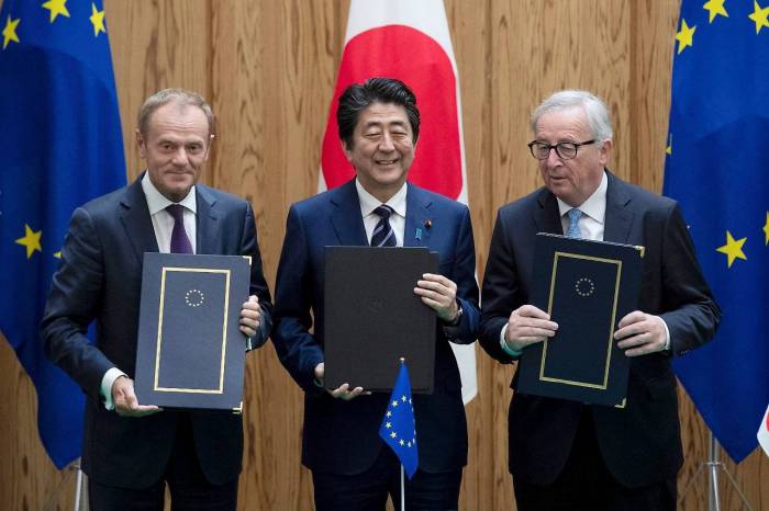 EU und Japan unterzeichnen Handelspakt